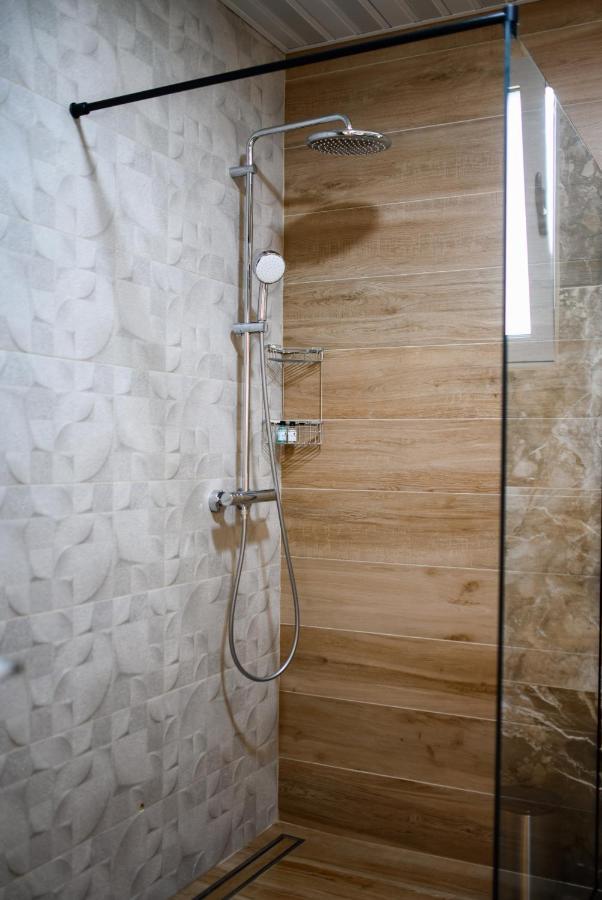G Star Hotel Sutomore Esterno foto